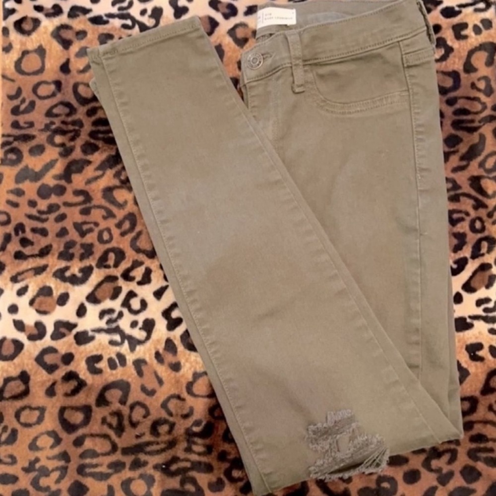 Gap army green distressed skinny leg easy leggings high rise pants